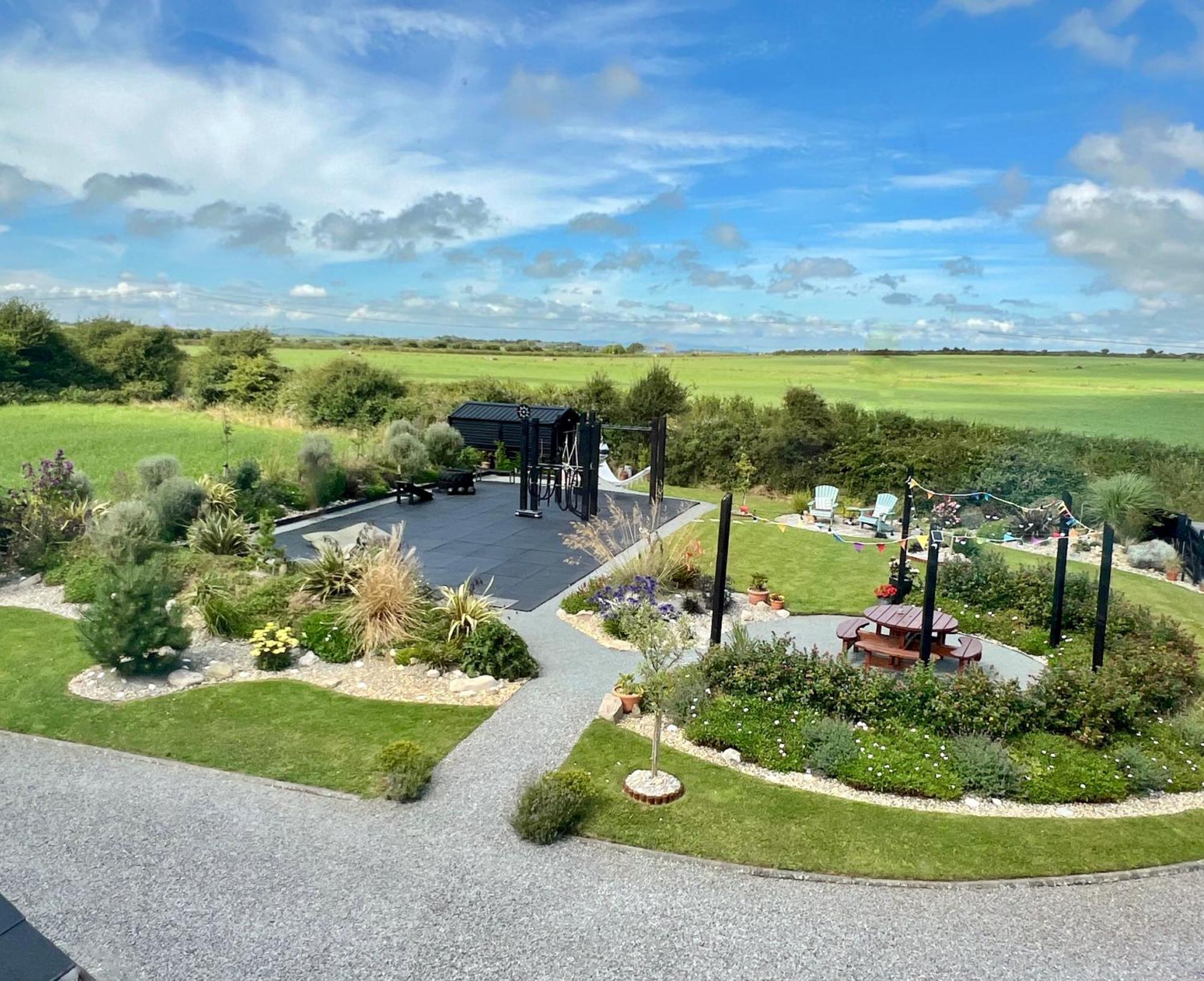 Thistledown Lodge Fethard on Sea Exterior photo